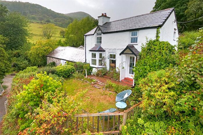 4 Bedroom Detached House For Sale In Llanbedr-y-Cennin, Conwy, LL32