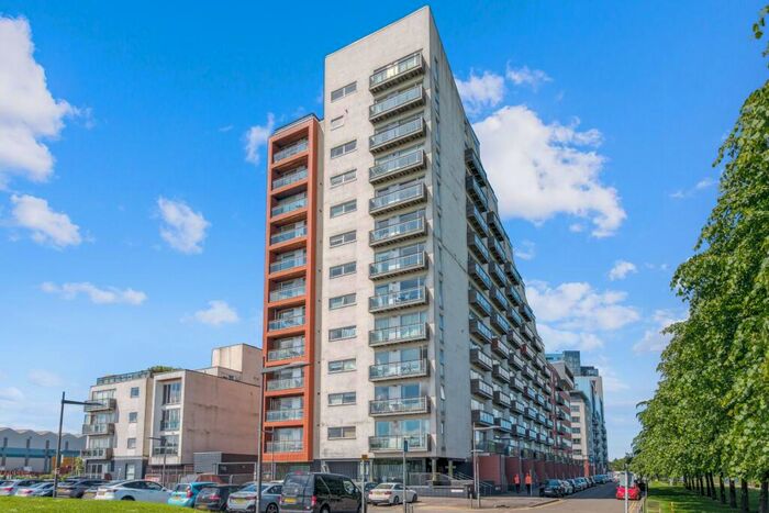2 Bedroom Apartment To Rent In Glasgow Harbour Terrace, Flat /, Glasgow Harbour, Glasgow, G11