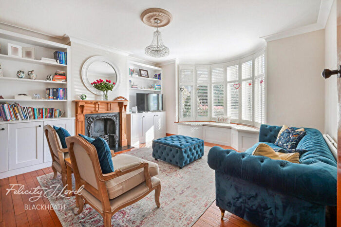 5 Bedroom Semi Detached House For Sale In Gourock Road, Eltham, SE9