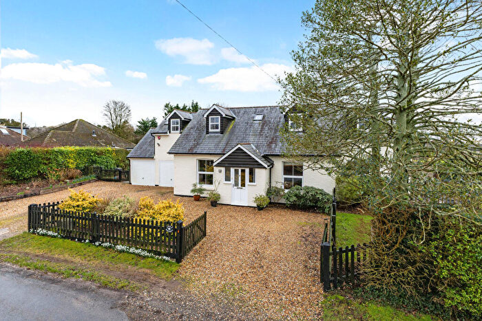 4 Bedroom Detached House For Sale In Paice Lane, Medstead, GU34