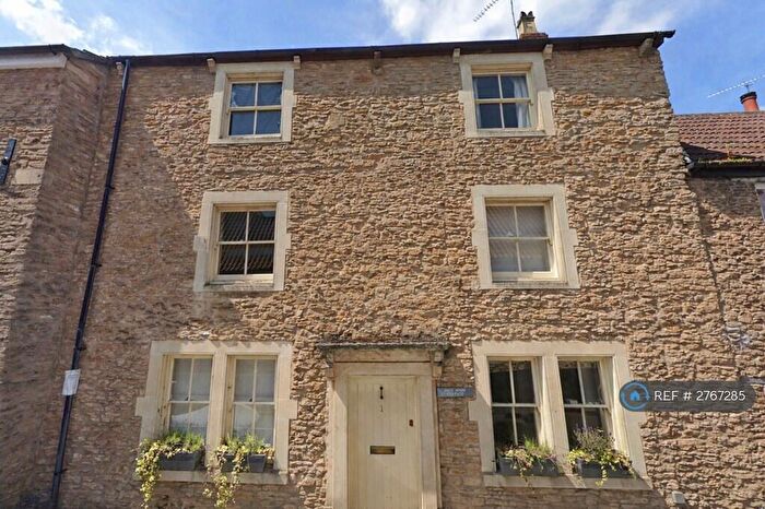 5 Bedroom Terraced House To Rent In Castle Street, Frome, BA11