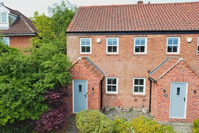 3 Bedroom End Of Terrace House For Sale In Finkle Street, Bishop Burton, Beverley, HU17
