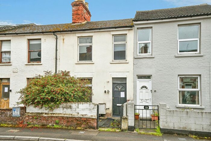 2 Bedroom Terraced House For Sale In Lansdown Road, Old Town, Swindon, SN1