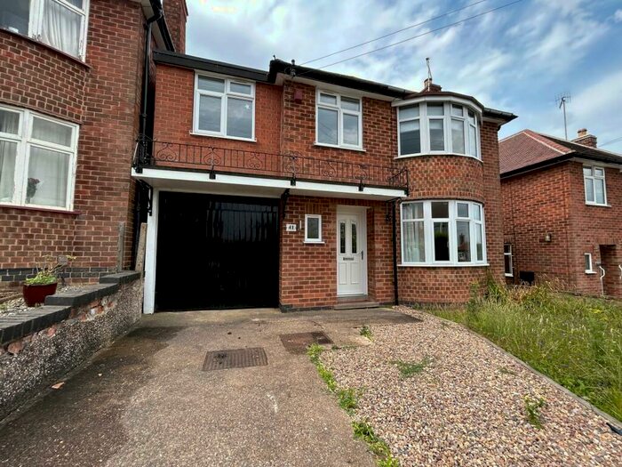 4 Bedroom Detached House To Rent In Barden Road, NG3