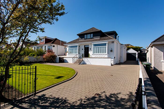 4 Bedroom Detached Bungalow For Sale In Glasgow Road, Paisley, PA1