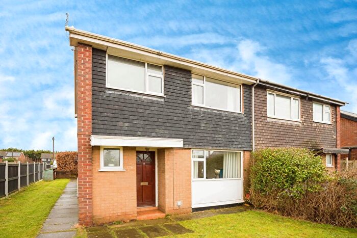 3 Bedroom Semi-Detached House For Sale In Bernsdale Close, Sandycroft, Deeside, Flintshire, CH5