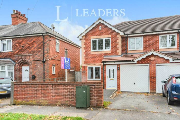 3 Bedroom Semi-Detached House To Rent In Sandhurst Avenue, Mansfield, NG18
