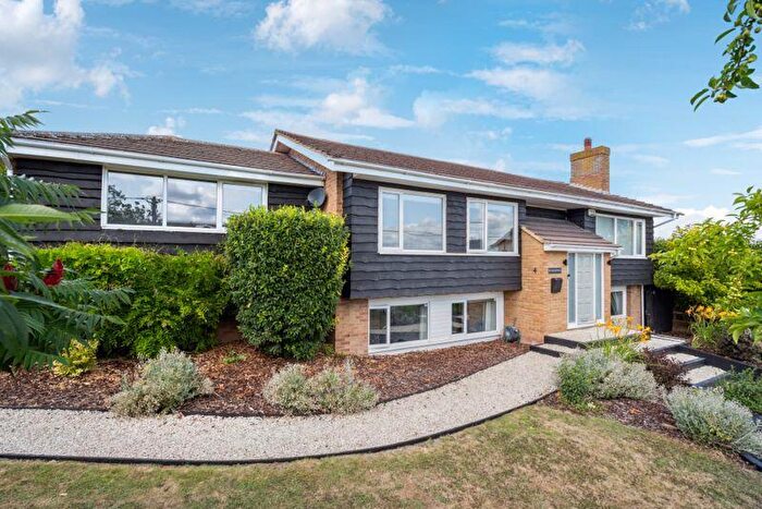 6 Bedroom Detached House For Sale In Henton, OX39