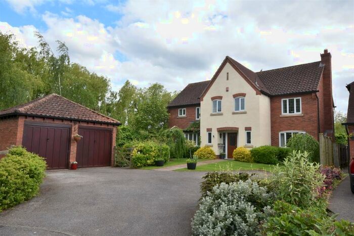 5 Bedroom Detached House For Sale In Manor House Drive, North Muskham, Newark, NG23