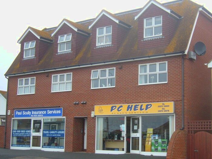2 Bedroom Flat To Rent In South Coast Road, Peacehaven, BN10