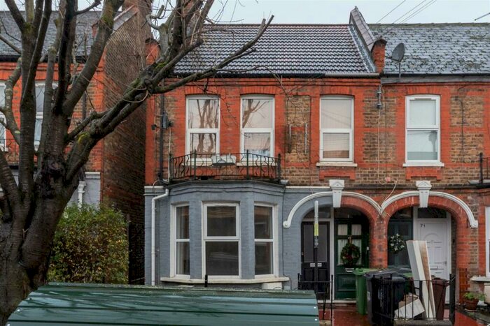 2 Bedroom Apartment To Rent In Mersey Road, Walthamstow, E17