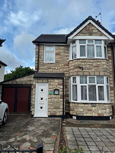 5 Bedroom Semi-Detached House To Rent In Upper Rainham Road, Hornchurch, RM12