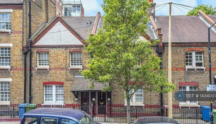 4 Bedroom Terraced House To Rent In Portland Street, London, SE17