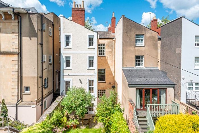 2 Bedroom Flat To Rent In Royal Parade, Bayshill Road, Lansdown, Cheltenham, GL50