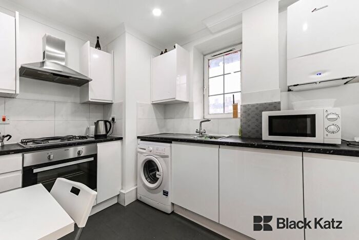 2 Bedroom Flat To Rent In Law Street, London, SE1