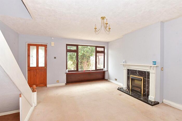 3 Bedroom End Of Terrace House For Sale In Barns Green, Horsham, West Sussex, RH13