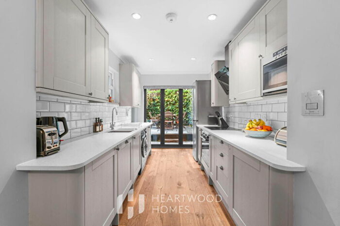 3 Bedroom Terraced House For Sale In Dalton Street, St. Albans, AL3