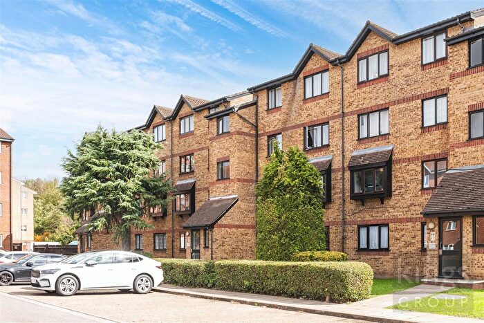 1 Bedroom Flat To Rent In Bunting Close, Edmonton, N9