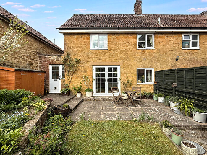 2 Bedroom Cottage For Sale In Laurel Close, West Coker, BA22