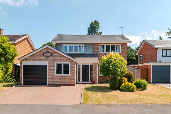 4 Bedroom Detached House For Sale In Ferndale Park, Stourbridge, DY9