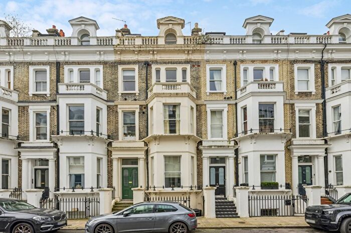 8 Bedroom Terraced House For Sale In Westgate Terrace, Chelsea, SW10