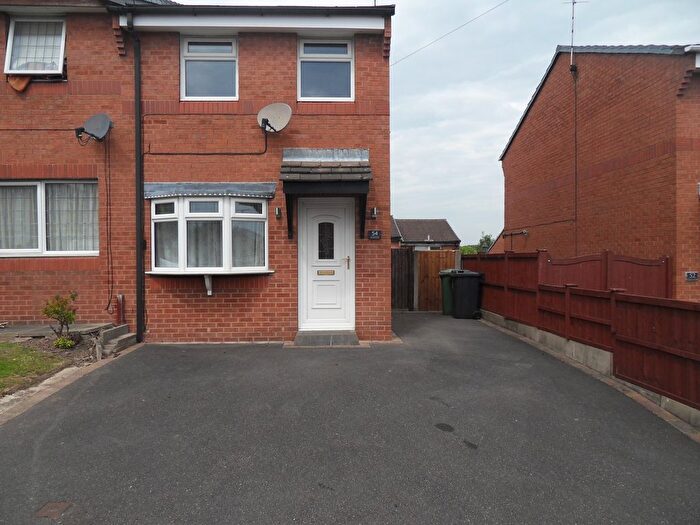 2 Bedroom Town House To Rent In Marshall Street, Heanor, DE75