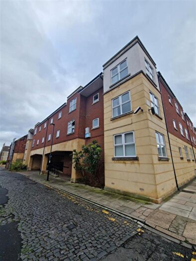 2 Bedroom Apartment To Rent In Lansdowne Place West, Newcastle Upon Tyne, NE3
