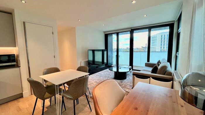 1 Bedroom Flat To Rent In Bowl Court, London, EC2A