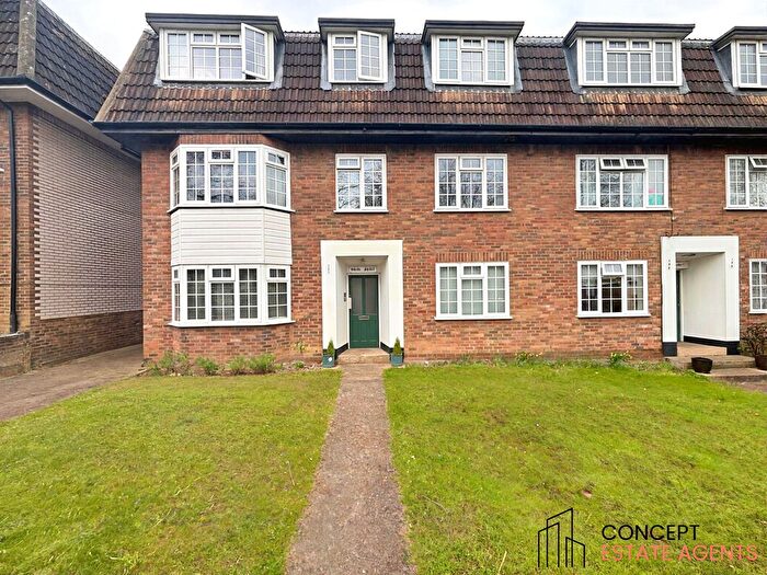 2 Bedroom Flat To Rent In Yeoman Court, Ringstead Road, Sutton, SM1