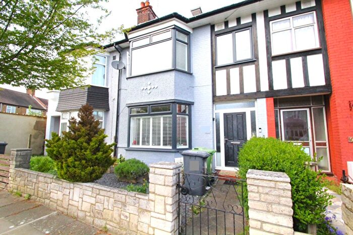 4 Bedroom Terraced House For Sale In Pendennis Road, Tottenham, N17