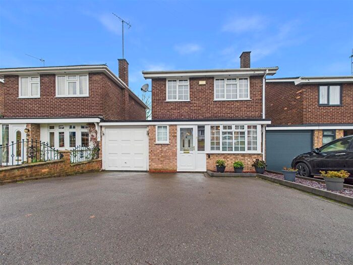 3 Bedroom Link Detached House For Sale In Durham Drive, Rugeley, WS15
