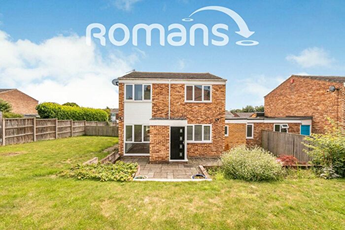 4 Bedroom Detached House To Rent In Galsworthy Drive, Caversham, RG4