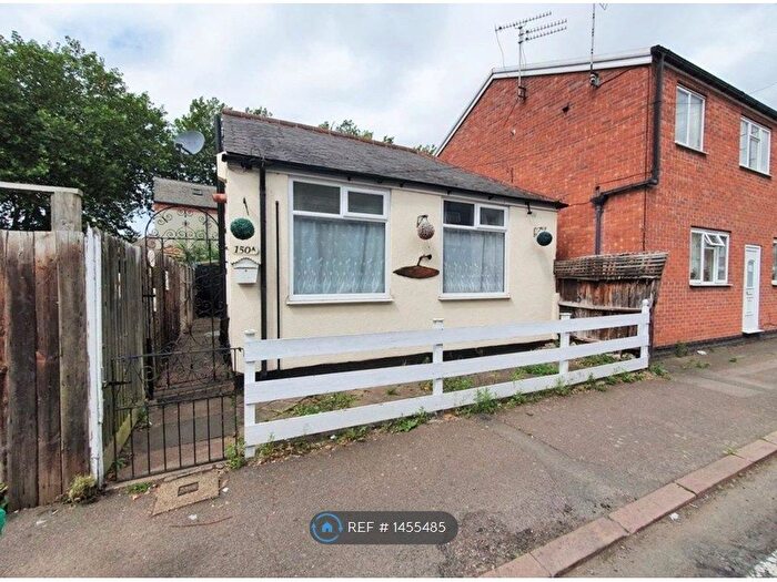 2 Bedroom Bungalow To Rent In Beaumanor Road, Leicester, LE4