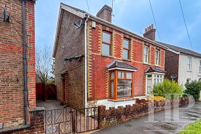 3 Bedroom Semi Detached House For Sale In Albany Road, Crawley, RH11