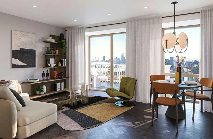 1 Bedroom Flat For Sale In Regalia Close, London, E16