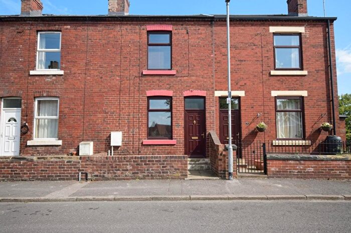 2 Bedroom Terraced House To Rent In Ashdown Road, Wakefield, WF1