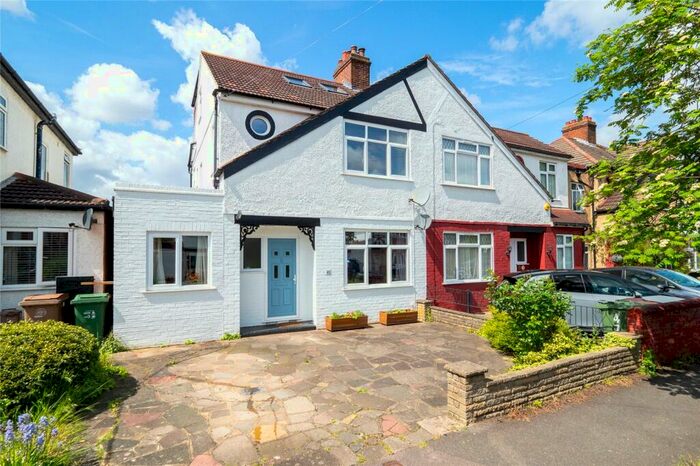 4 Bedroom Semi-Detached House To Rent In Milton Avenue, Sutton, SM1