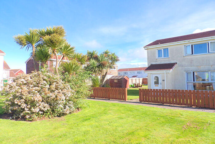 2 Bedroom End Of Terrace House For Sale In Sound Of Kintyre, Machrihanish, PA28