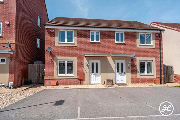 3 Bedroom Semi Detached House For Sale In Westminster Way, Bridgwater, TA6
