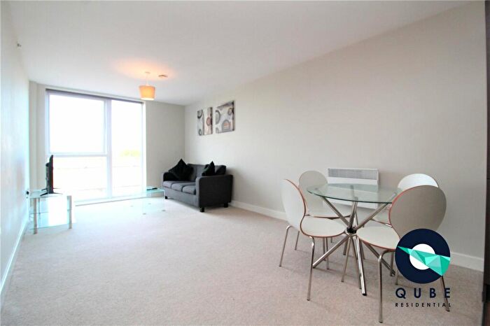 2 Bedroom Flat To Rent In Bridgewater Point, Ordsall Lane, Salford, M5