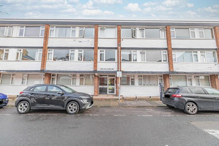 2 Bedroom Flat To Rent In Broad Street, Canterbury, CT1
