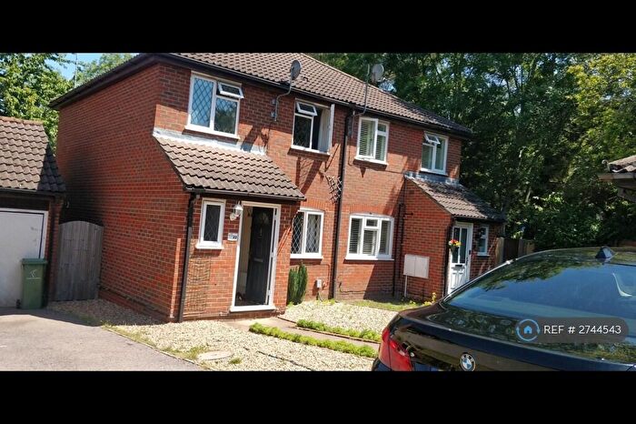 3 Bedroom Semi Detached House To Rent In Galloway Close, Fleet, GU51