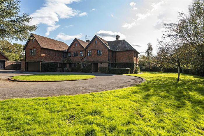 7 Bedroom Detached House To Rent In Horseshoe Lane, Cranleigh, GU6
