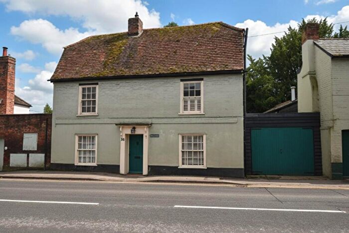 4 Bedroom Link Detached House For Sale In Maldon Road, Danbury, CM3