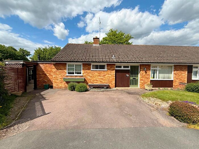 3 Bedroom Semi-Detached Bungalow For Sale In Cherry Orchard, Stratford-upon-Avon, CV37