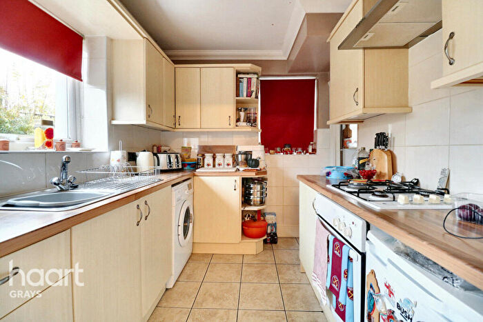 2 Bedroom Semi-Detached House For Sale In Manor Road, Tilbury, RM18