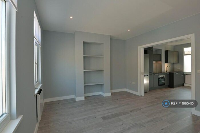 1 Bedroom Flat To Rent In Chapel Market, London, N1