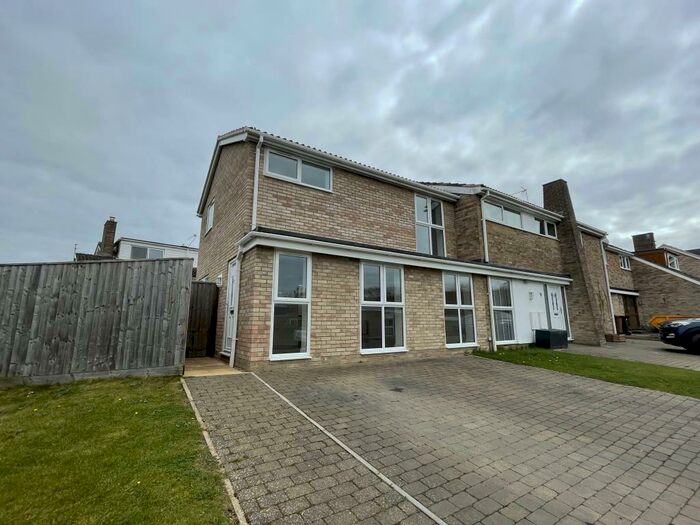 3 Bedroom End Of Terrace House To Rent In Cumnor Hill, Botley, OX2