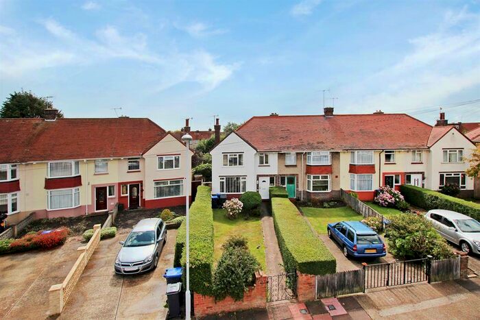 3 Bedroom End Of Terrace House To Rent In Goldsmith Road, Broadwater, Worthing, BN14