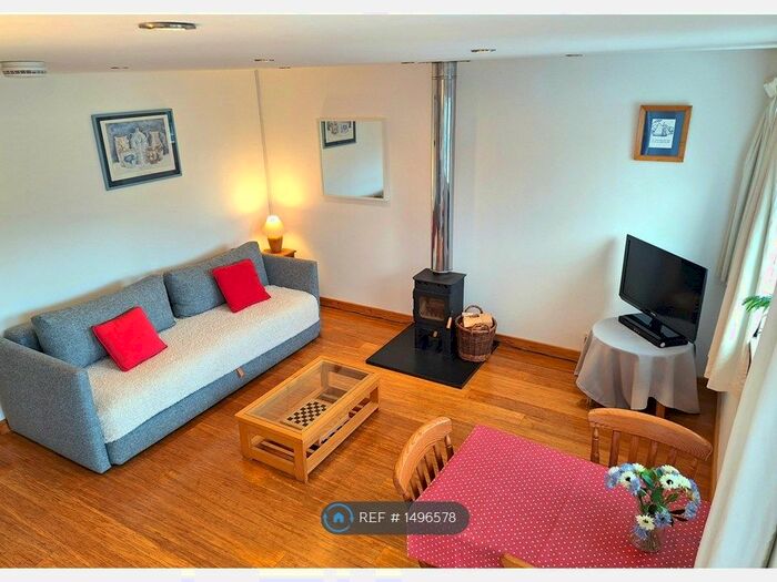 1 Bedroom Bungalow To Rent In Hunters Moon, Totnes, TQ9